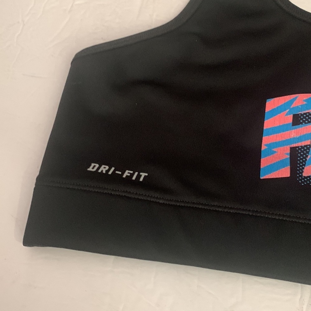 Nike dry fits top size medium - Picture 4 of 5